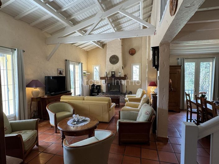 Image No.4-4 Bed House for sale