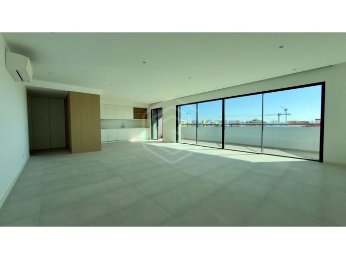 Image No.1-3 Bed Apartment for sale