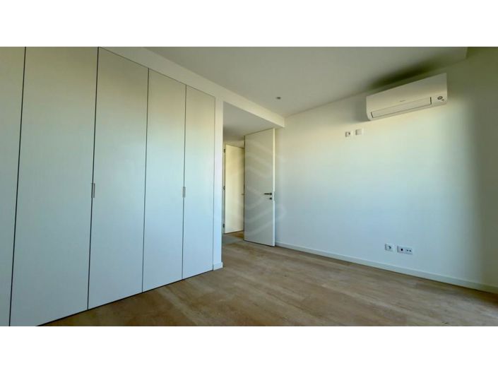 Image No.18-3 Bed Apartment for sale