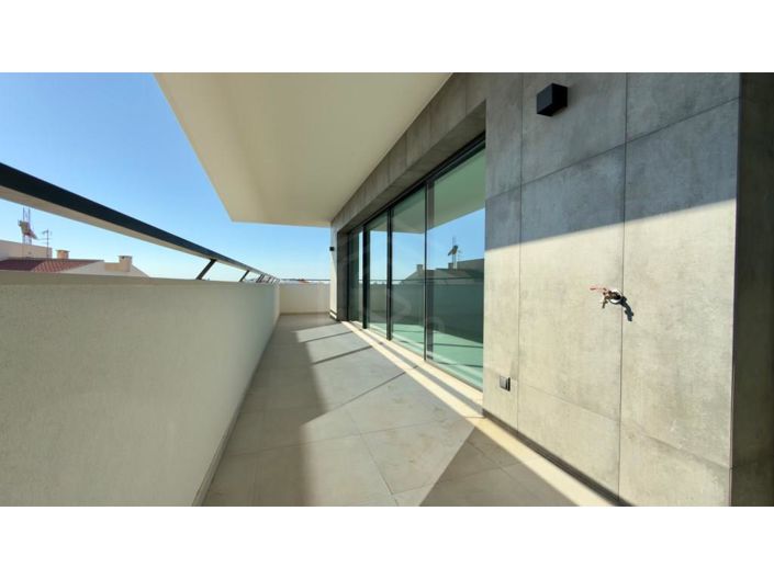 Image No.29-3 Bed Apartment for sale