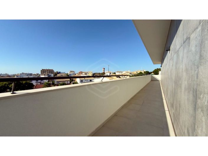 Image No.31-3 Bed Apartment for sale