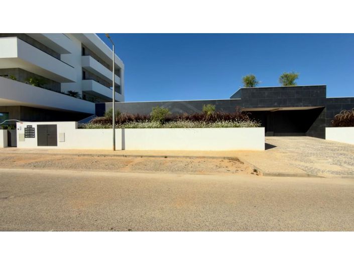 Image No.39-3 Bed Apartment for sale