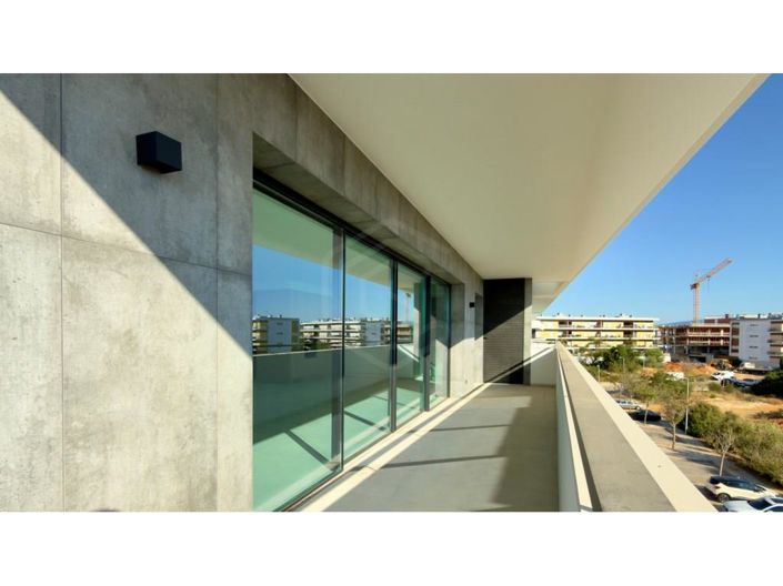 Image No.8-3 Bed Apartment for sale