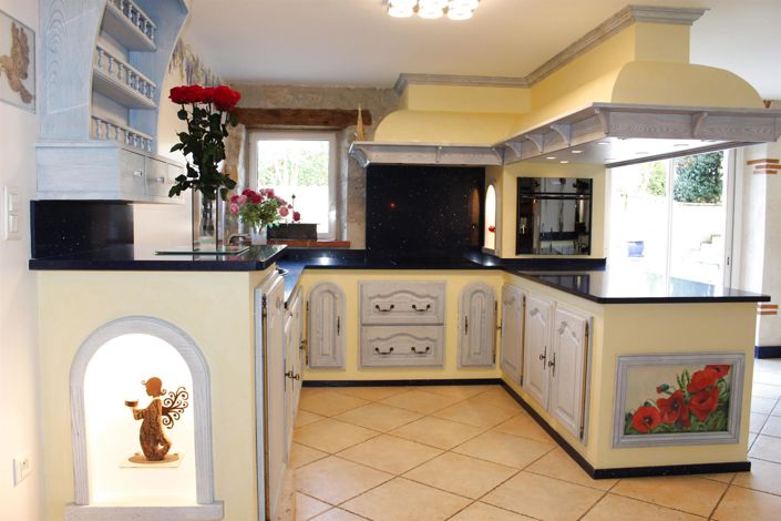 Image No.12-5 Bed House for sale