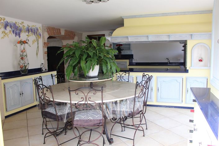 Image No.14-5 Bed House for sale