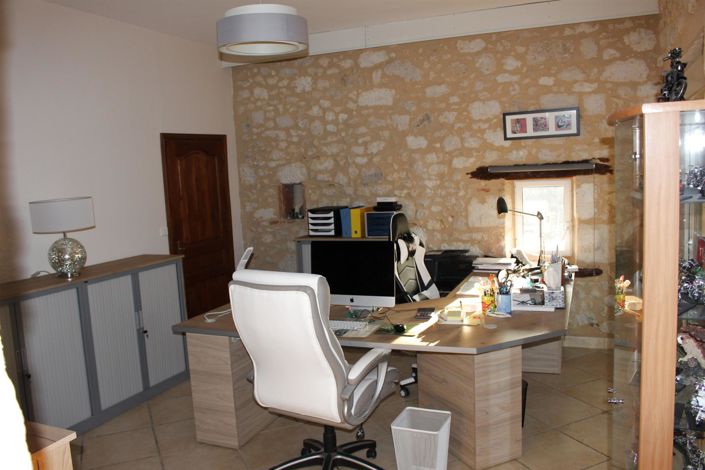 Image No.22-5 Bed House for sale