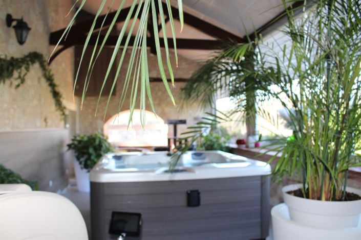 Image No.38-5 Bed House for sale