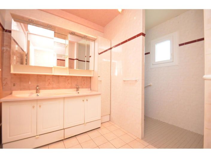 Image No.15-Maison de 3 chambres à vendre à Montpon-Menesterol