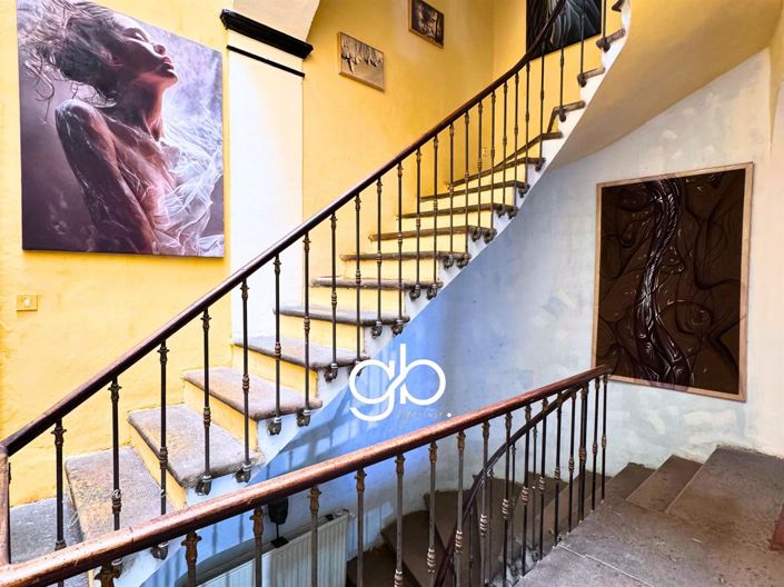 Image No.18-5 Bed House for sale