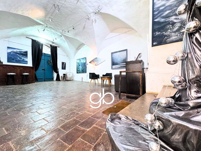 Image No.5-5 Bed House for sale