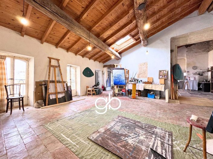 Image No.7-5 Bed House for sale