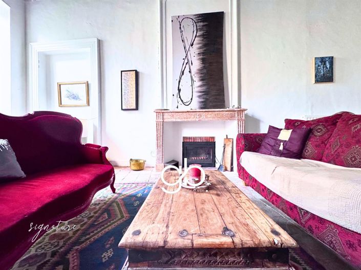 Image No.8-5 Bed House for sale