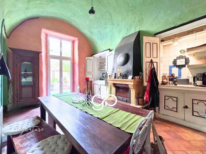 Image No.9-5 Bed House for sale