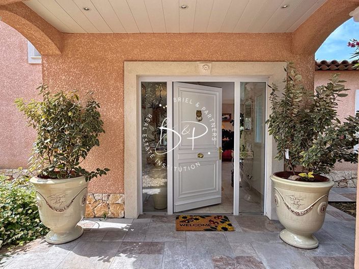 Image No.5-Maison de 6 chambres à vendre à Le Thoronet