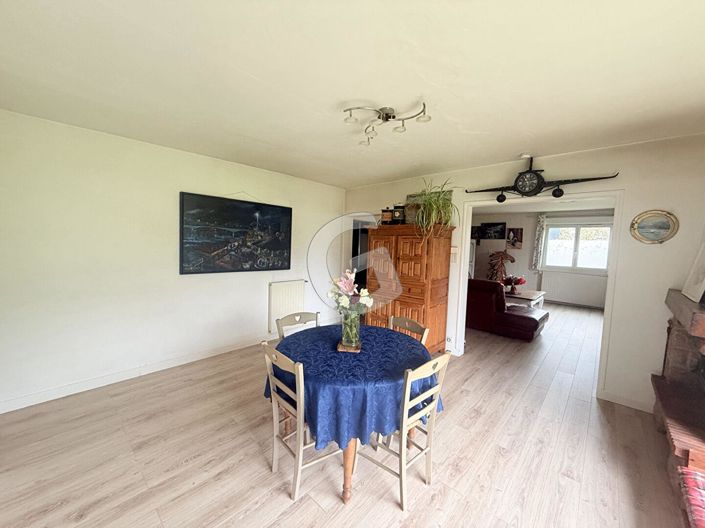 Image No.6-3 Bed House for sale