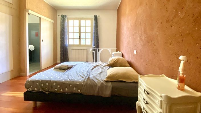 Image No.15-5 Bed House for sale