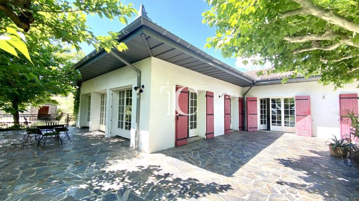 Image No.3-5 Bed House for sale