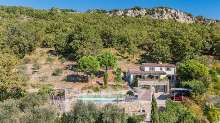 Image No.3-Maison de 5 chambres à vendre à Châteauneuf-Grasse