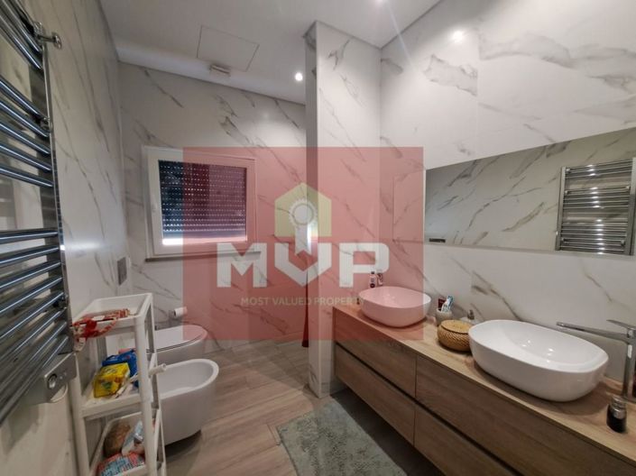 Image No.19-Maison de 5 chambres à vendre à Faro City