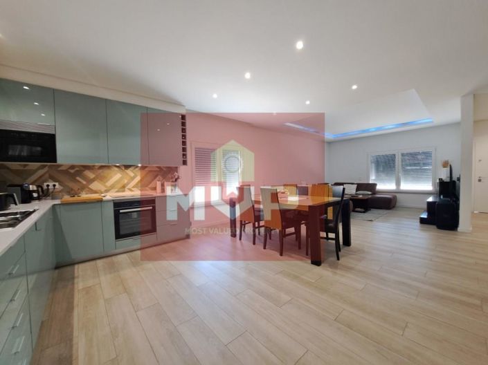 Image No.5-Maison de 5 chambres à vendre à Faro City