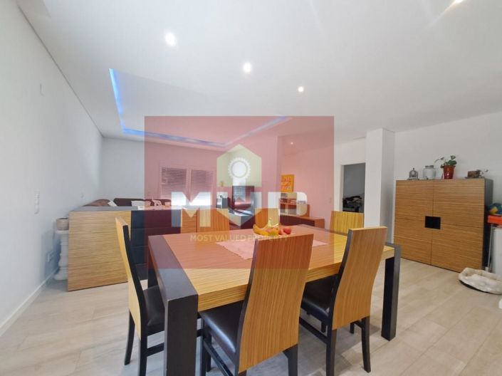 Image No.8-Maison de 5 chambres à vendre à Faro City