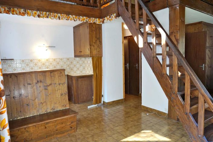 Image No.11-2 Bed House for sale