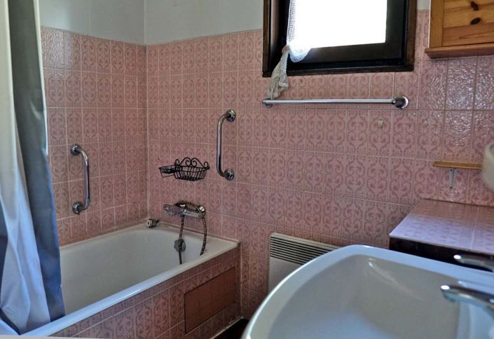 Image No.16-2 Bed House for sale