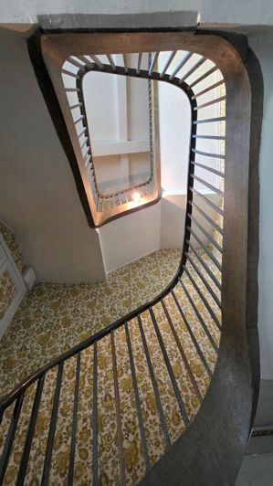 Image No.8-8 Bed House for sale