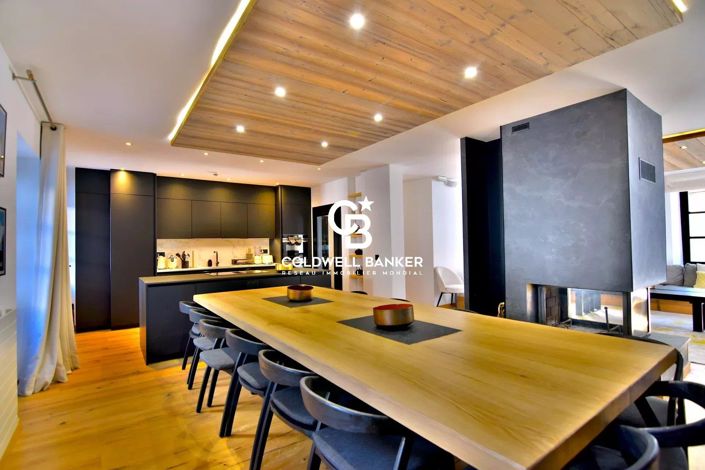 Image No.2-8 Bed House for sale