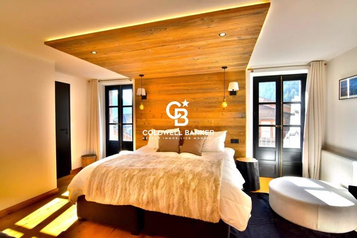 Image No.5-8 Bed House for sale