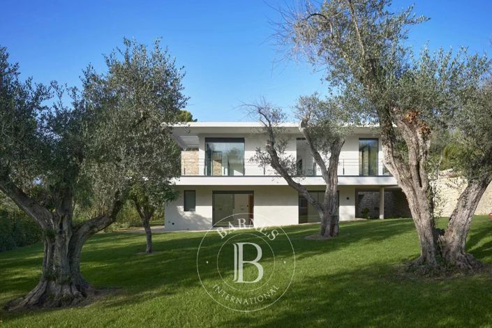 Image No.3-5 Bed House for sale