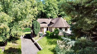 1 - Franche-Comté, House