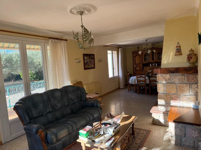 Image No.3-2 Bed House for sale