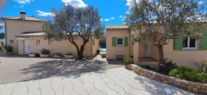 Image No.1-4 Bed House for sale