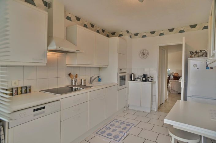 Image No.8-2 Bed Apartment for sale