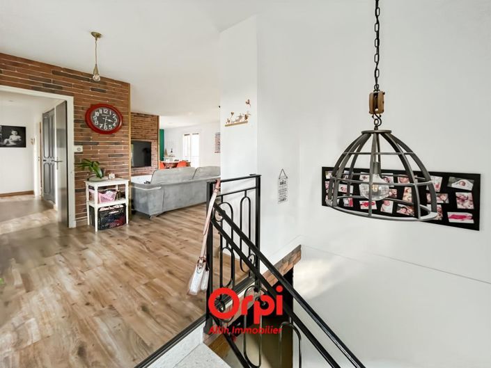 Image No.3-4 Bed House for sale