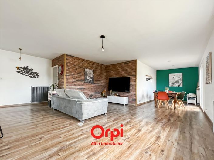 Image No.4-4 Bed House for sale