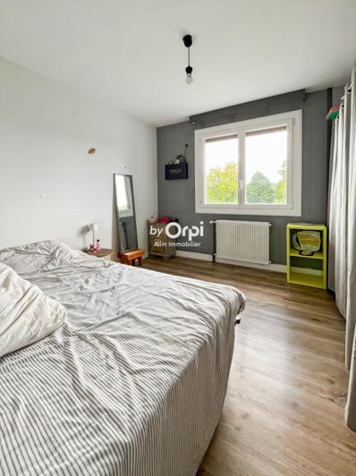 Image No.6-4 Bed House for sale