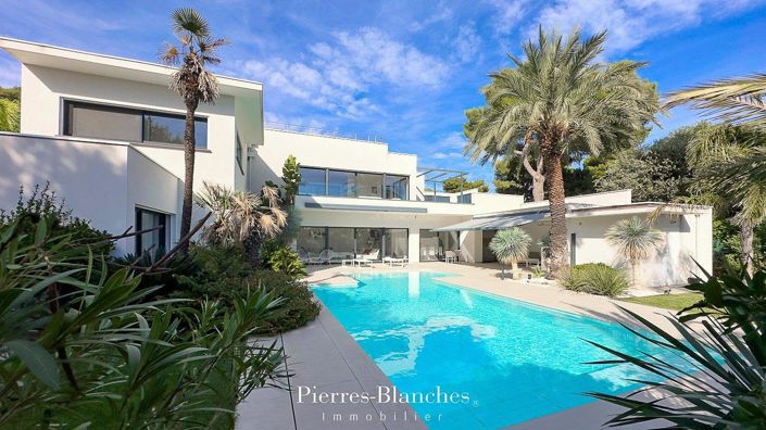 Image No.2-5 Bed House for sale