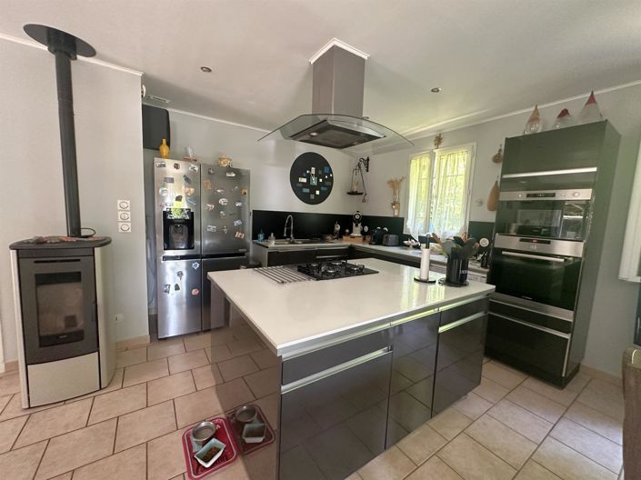 Image No.13-3 Bed House for sale