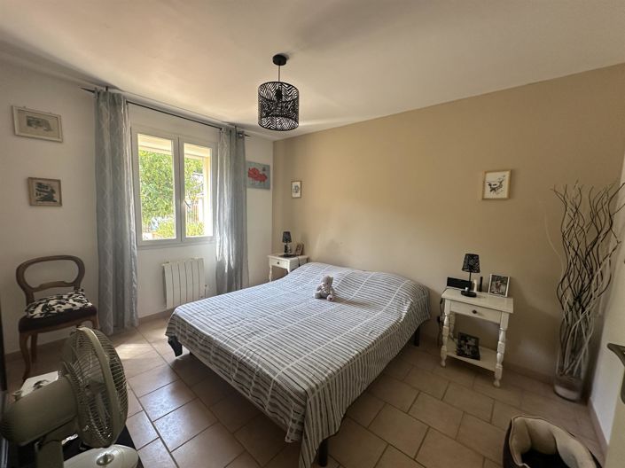 Image No.19-3 Bed House for sale