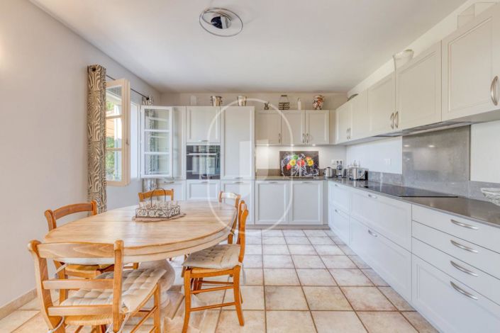 Image No.3-Maison de 4 chambres à vendre à Vaucluse