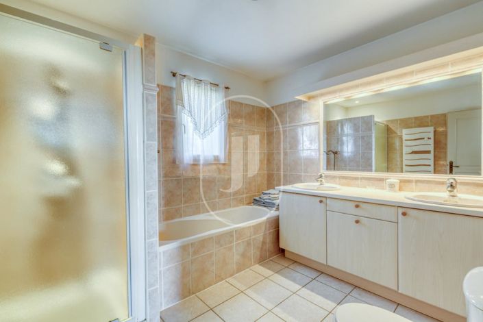 Image No.9-Maison de 4 chambres à vendre à Vaucluse