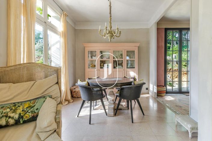 Image No.5-4 Bed House for sale