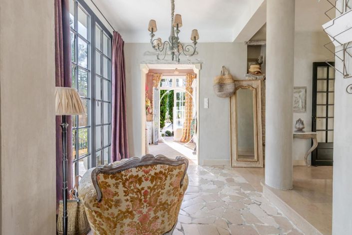 Image No.6-4 Bed House for sale