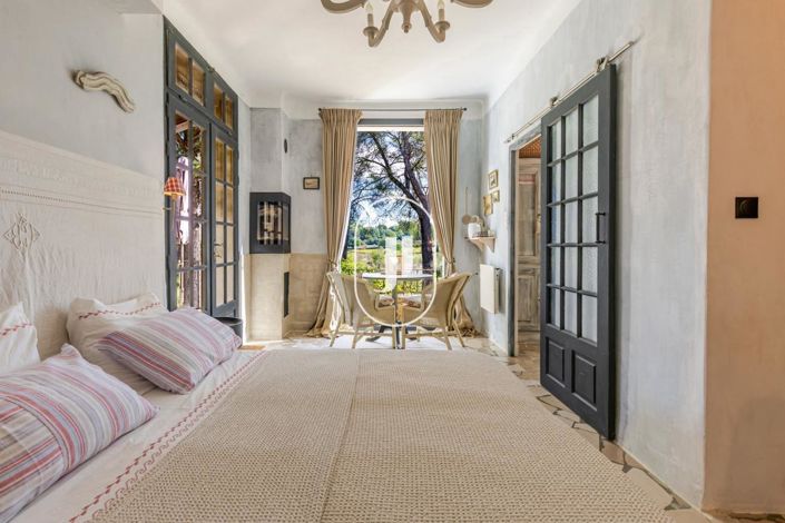 Image No.7-4 Bed House for sale