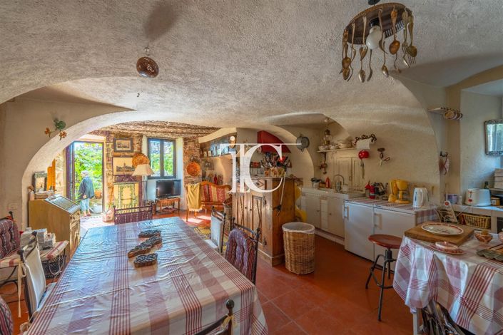 Image No.17-4 Bed House for sale