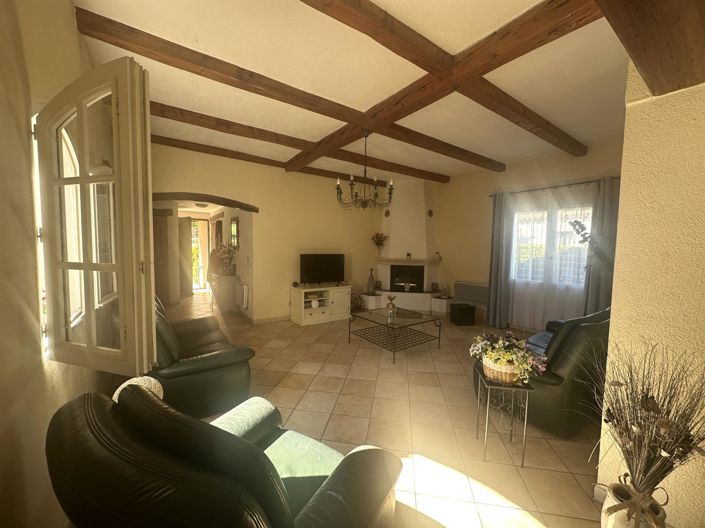 Image No.6-3 Bed House for sale