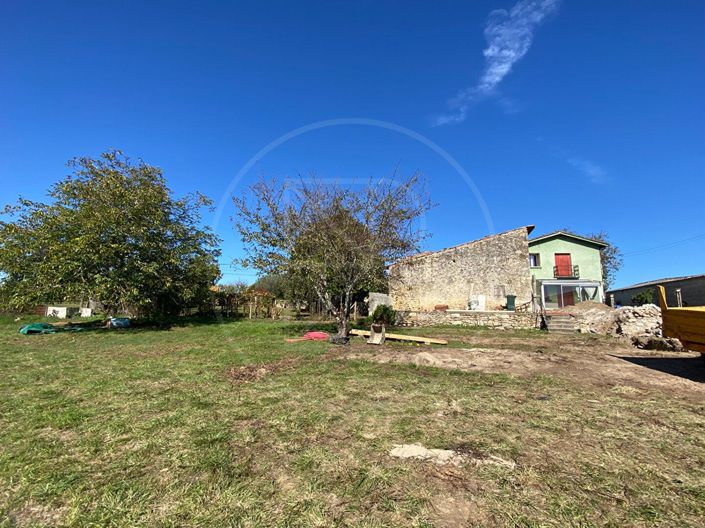 Image No.1-4 Bed House for sale