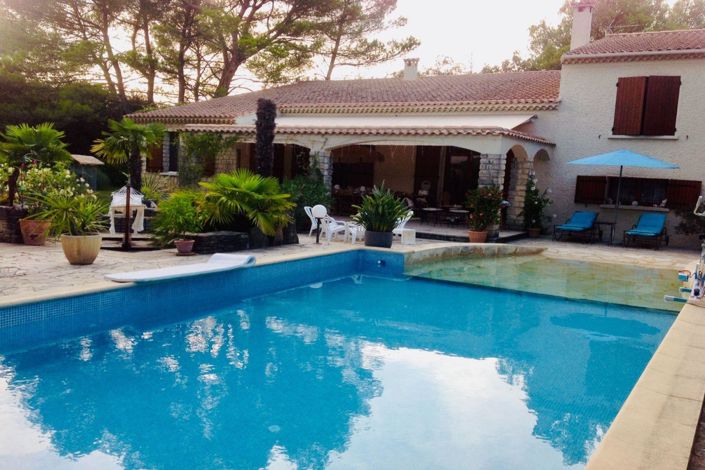 Image No.16-4 Bed House for sale